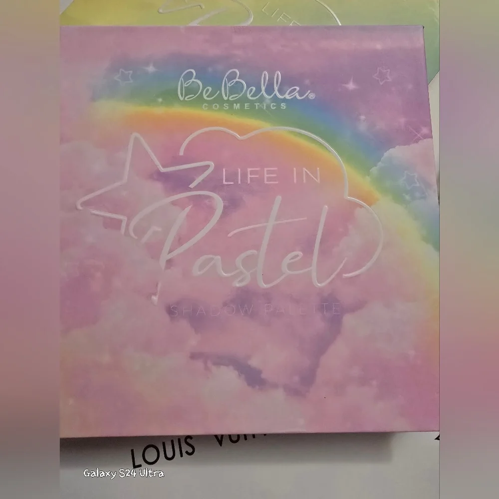 2 Piece Set: Life In Pastel 16 Eyeshadow Pallet & Stay Colorful Notebook NEW